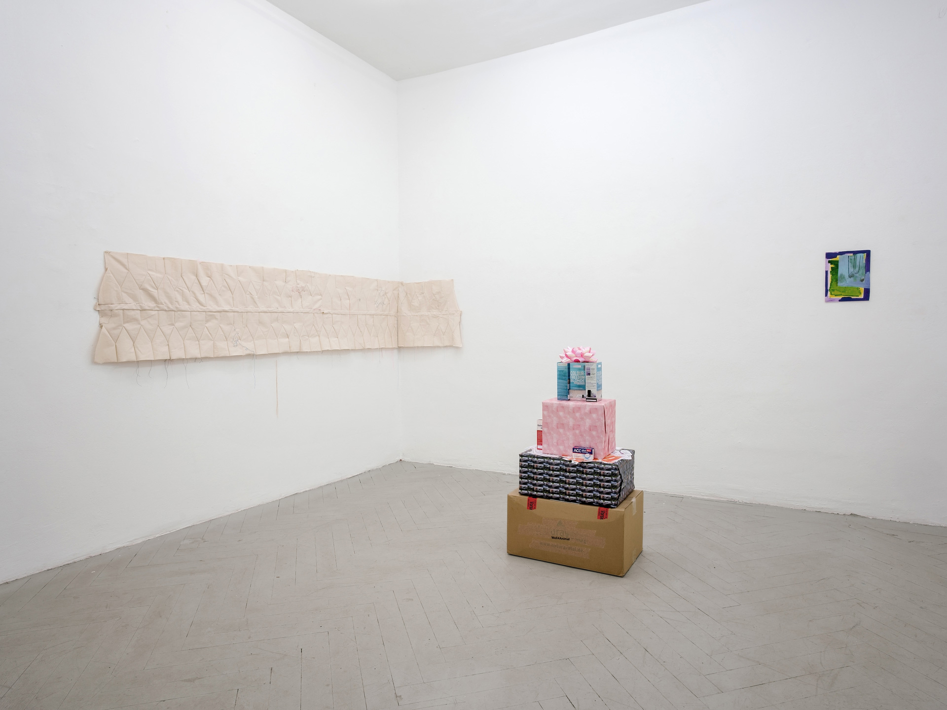 Flying Carpet Shop exhibition view at Künstler*innenhaus FRISE, Hamburg showing Amphoras series installations by Marvin Flores Unger, overview with multiple artworks and visitor circulation